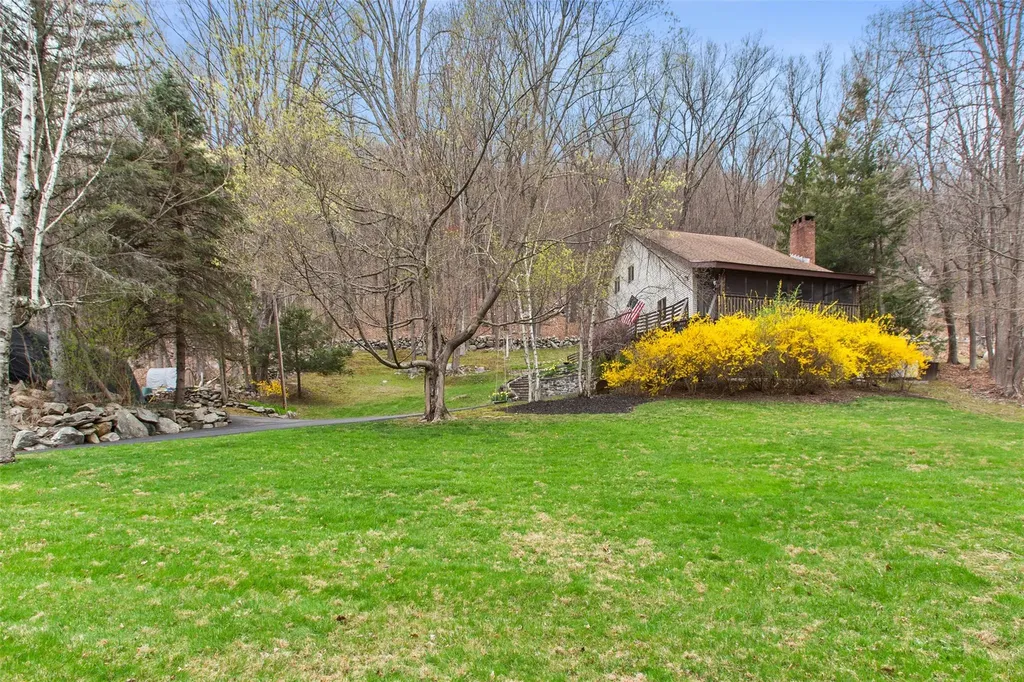 12 Muradon Road Mahopac NY 10541