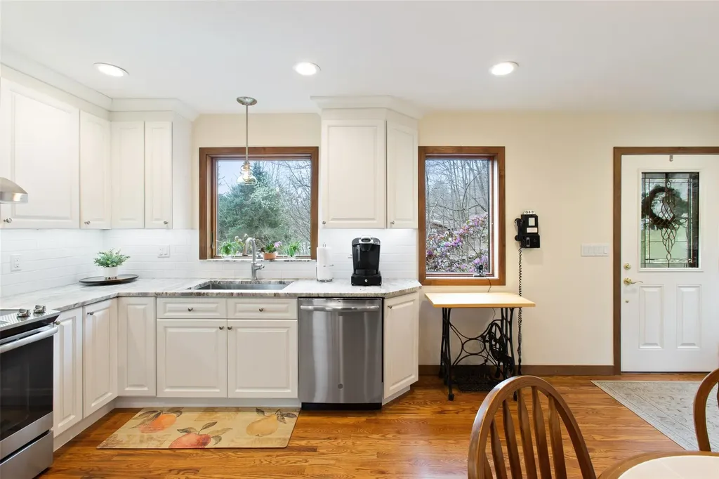 12 Muradon Road Mahopac NY 10541