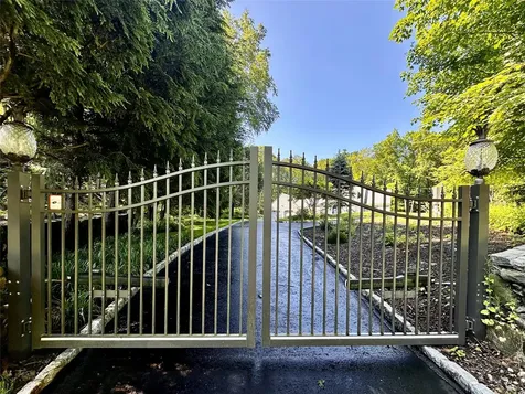 41 Lavelle Road Holmes NY 12531