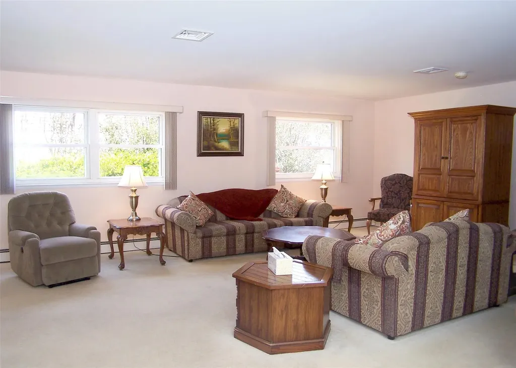 18 Norma Boulevard Holbrook NY 11741