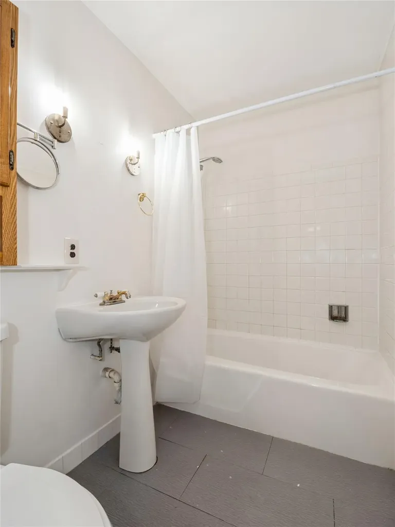 2 Loudon Drive Fishkill NY 12524