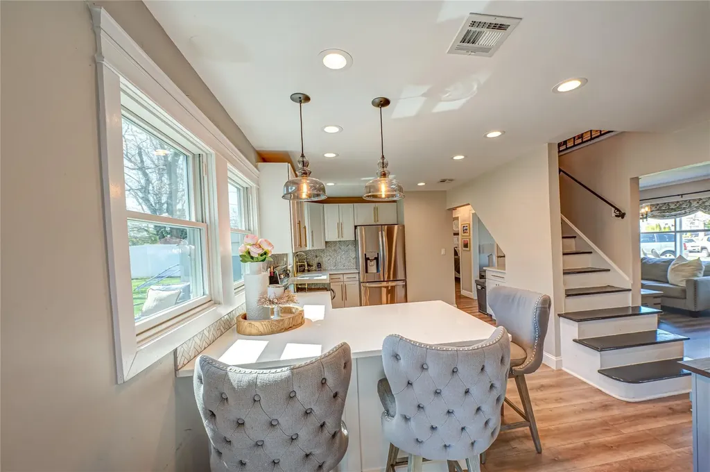 1331 Harry Lane Merrick NY 11566