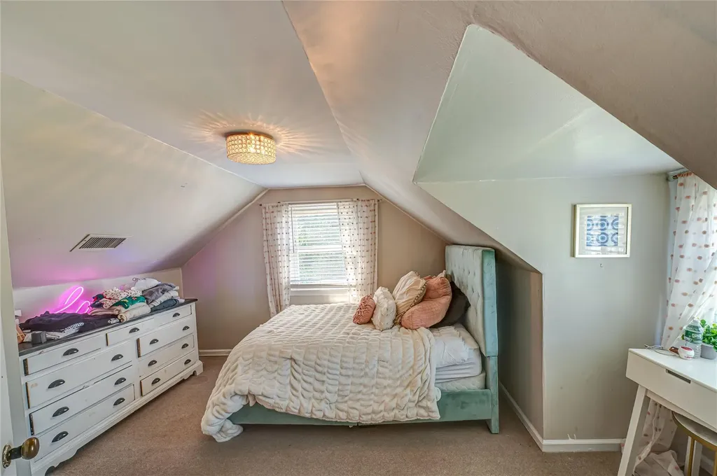 1331 Harry Lane Merrick NY 11566