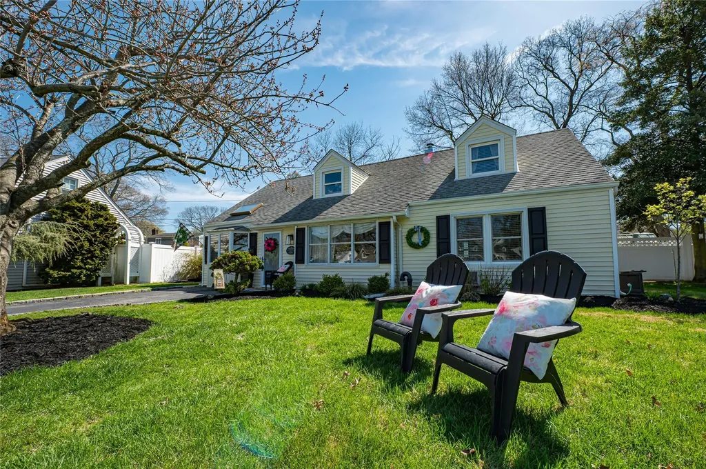 1331 Harry Lane Merrick NY 11566