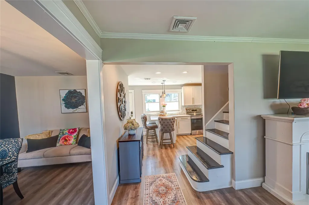 1331 Harry Lane Merrick NY 11566