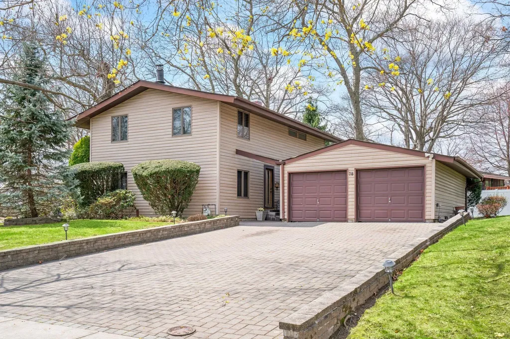 78 Shinbone Lane Commack NY 11725