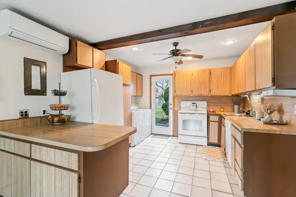78 Shinbone Lane Commack NY 11725