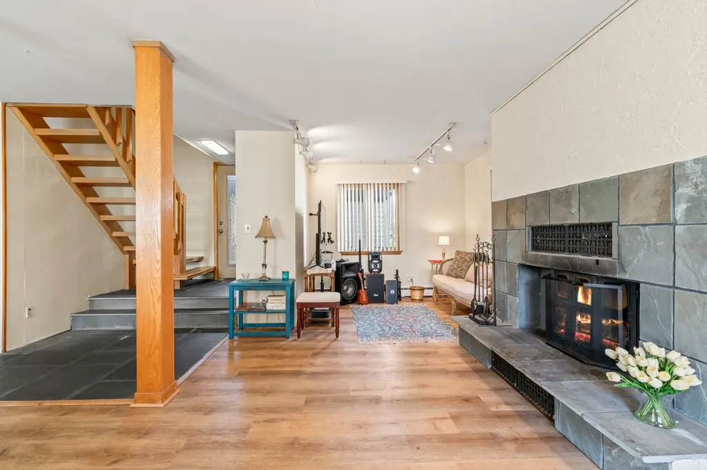 78 Shinbone Lane Commack NY 11725