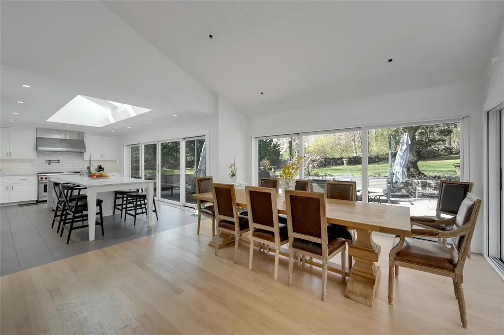 24 Doris Drive Scarsdale NY 10583