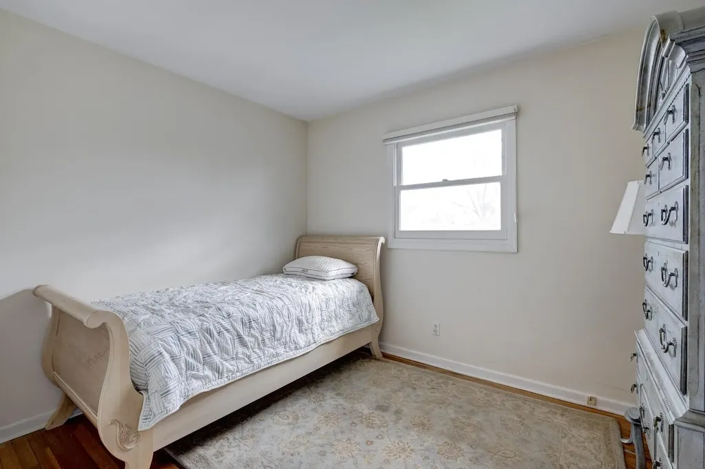 15 Hayrick Lane Commack NY 11725