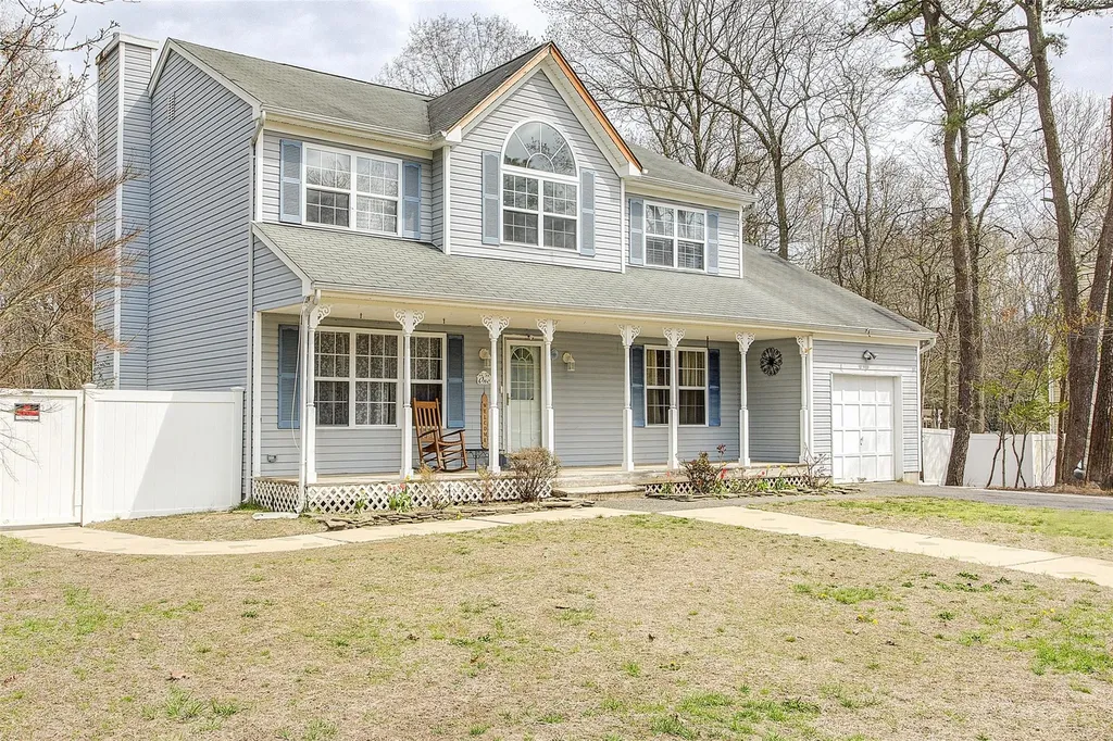 1 Richard Drive Medford NY 11763