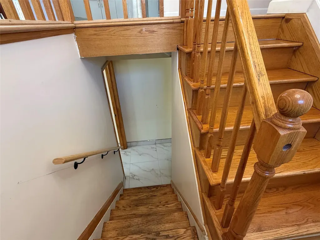 7 Steven Court Poughkeepsie NY 12603