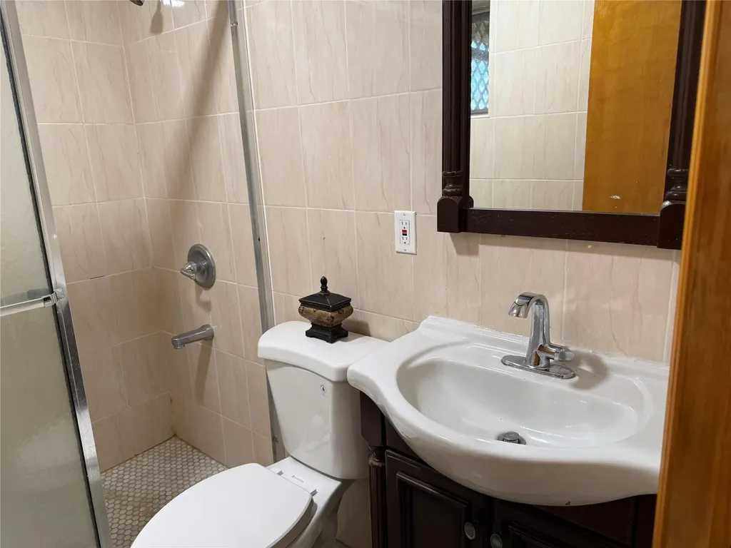 7 Steven Court Poughkeepsie NY 12603