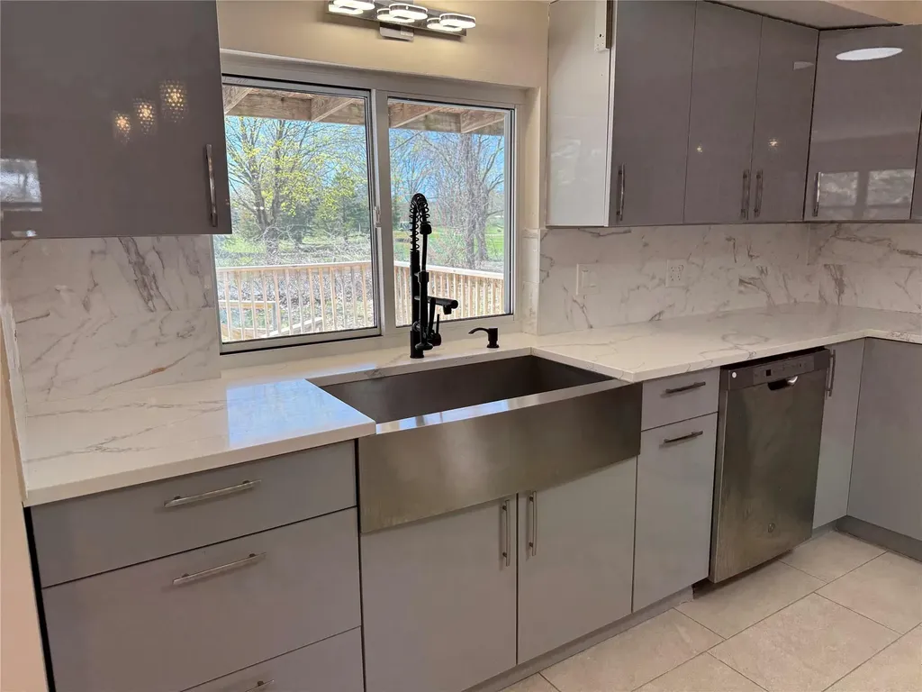 7 Steven Court Poughkeepsie NY 12603