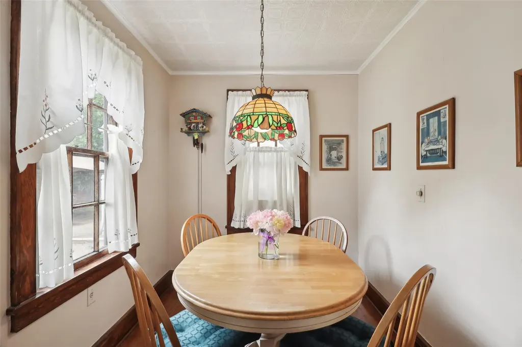 236 Crocus Avenue Floral Park NY 11001