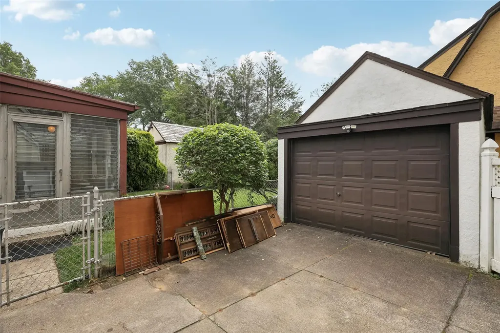 236 Crocus Avenue Floral Park NY 11001