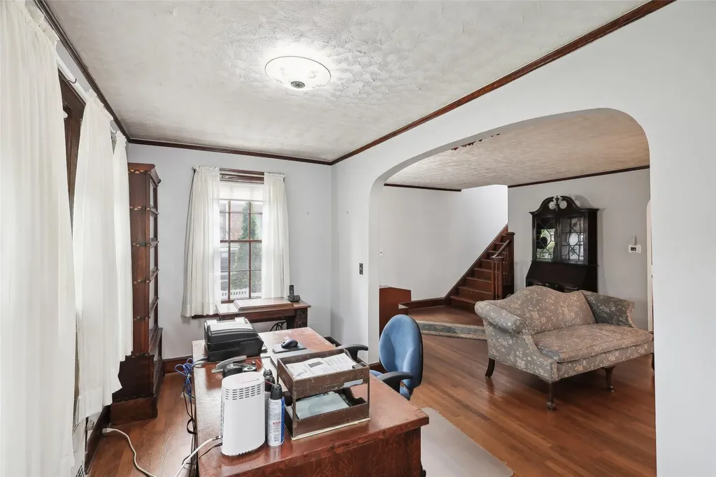 236 Crocus Avenue Floral Park NY 11001
