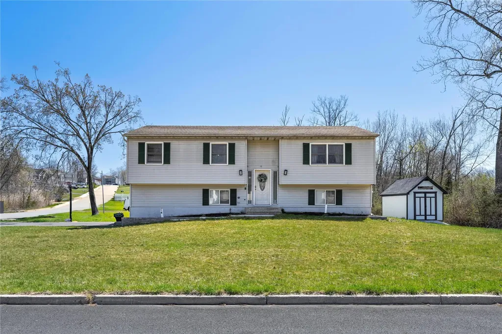 14 Beth Place Middletown NY 10940