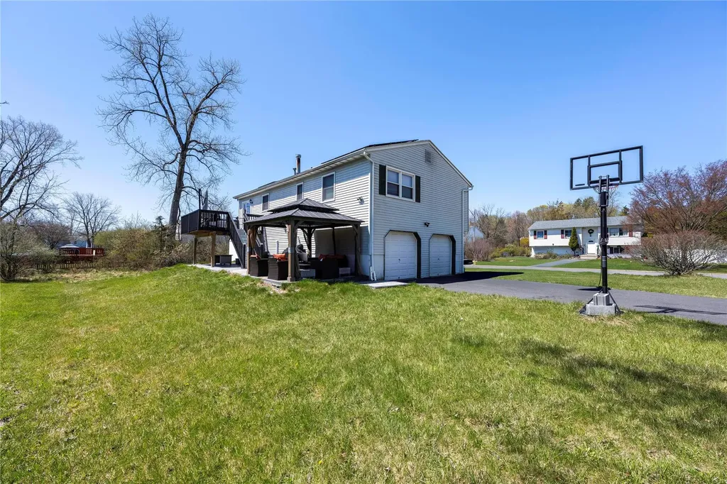 14 Beth Place Middletown NY 10940