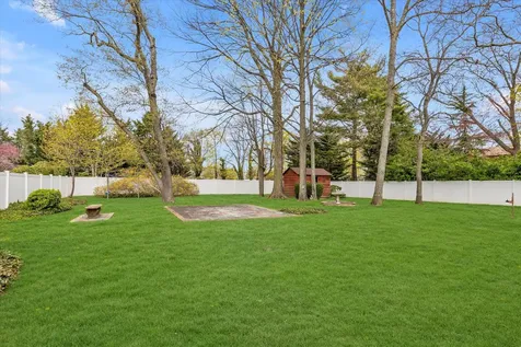 757 Bixby Drive Baldwin NY 11510