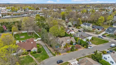 757 Bixby Drive Baldwin NY 11510