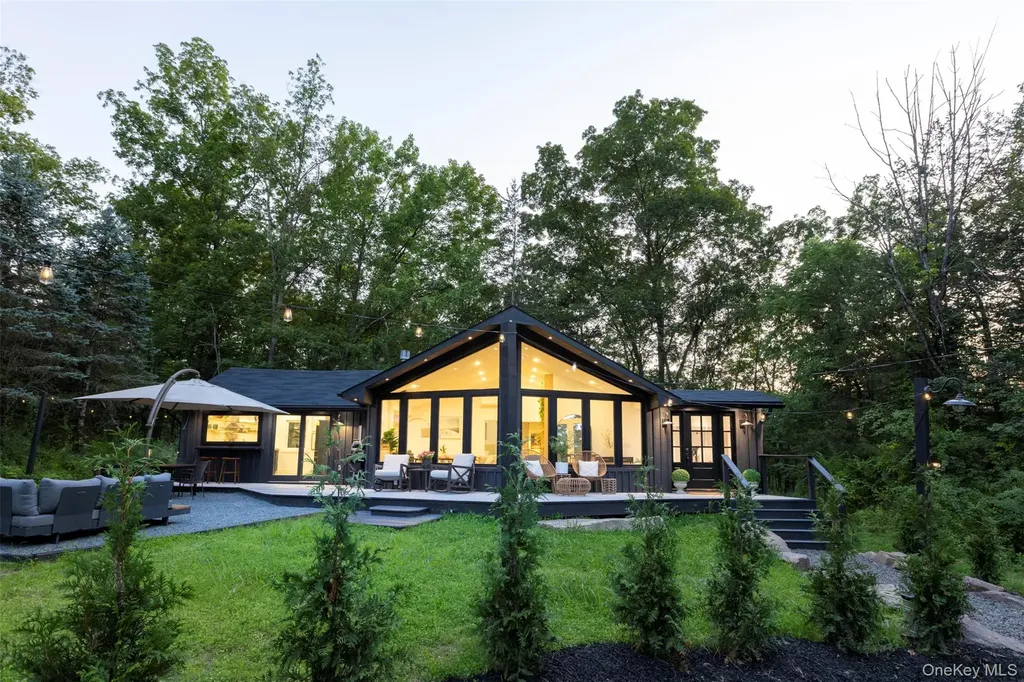 83 Sages Loop Kerhonkson NY 12446