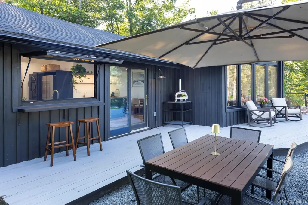 83 Sages Loop Kerhonkson NY 12446