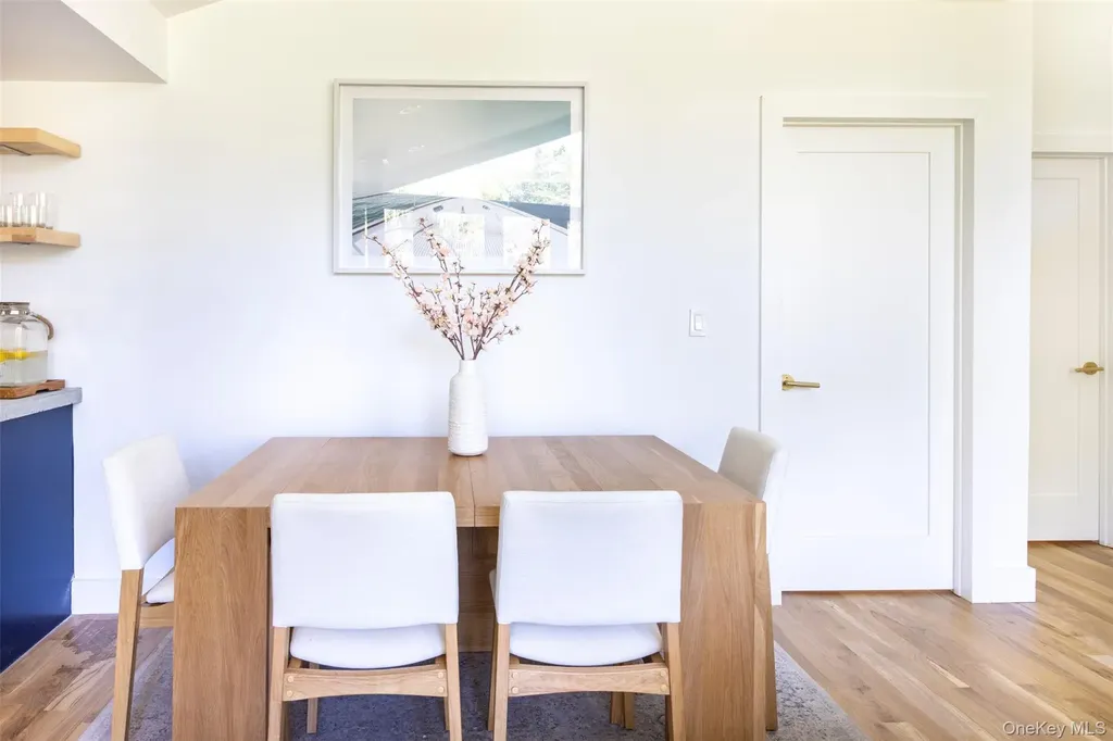 83 Sages Loop Kerhonkson NY 12446
