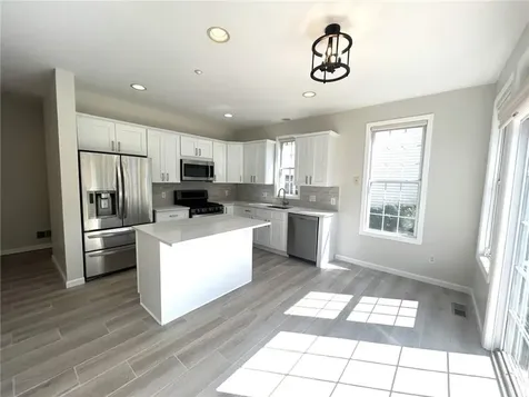 25 Allegra Court White Plains NY 10603