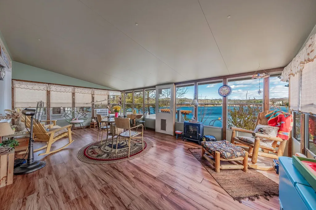 165 Lakeside Trail Ridge NY 11961