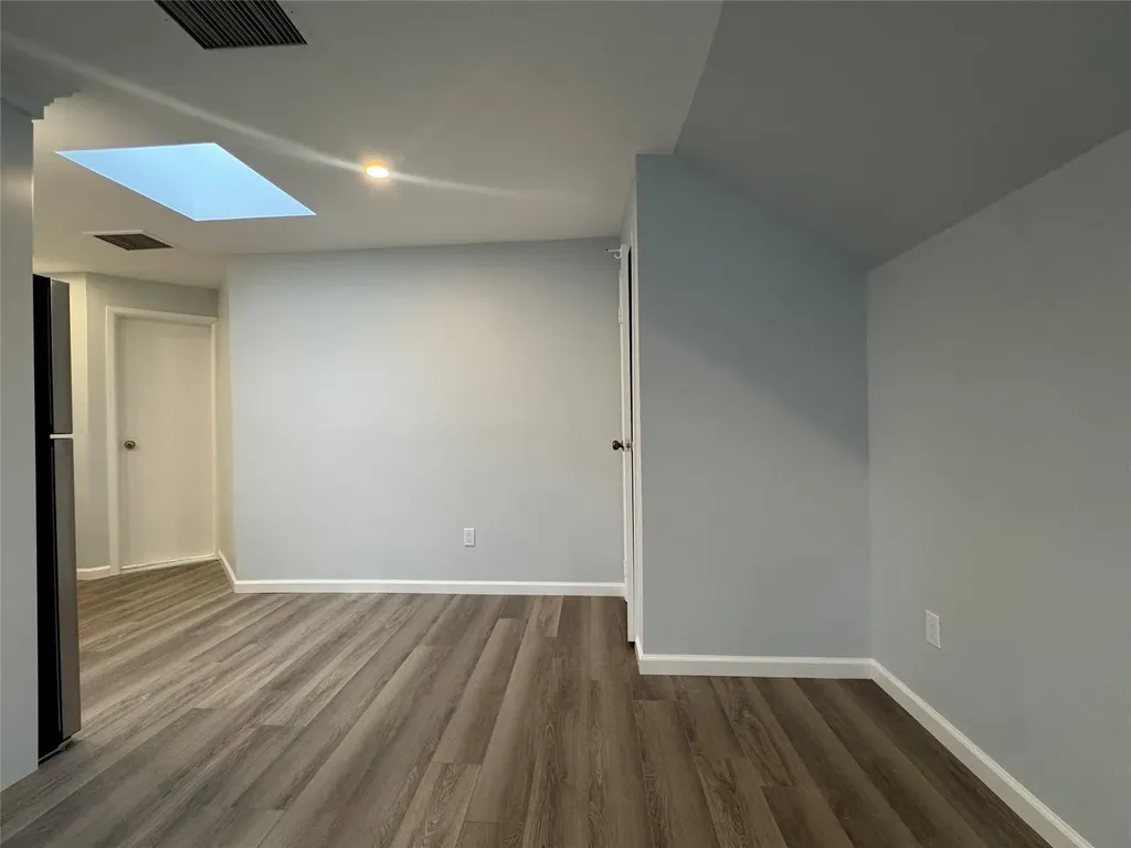 817 E Walnut Street Long Beach NY 11561