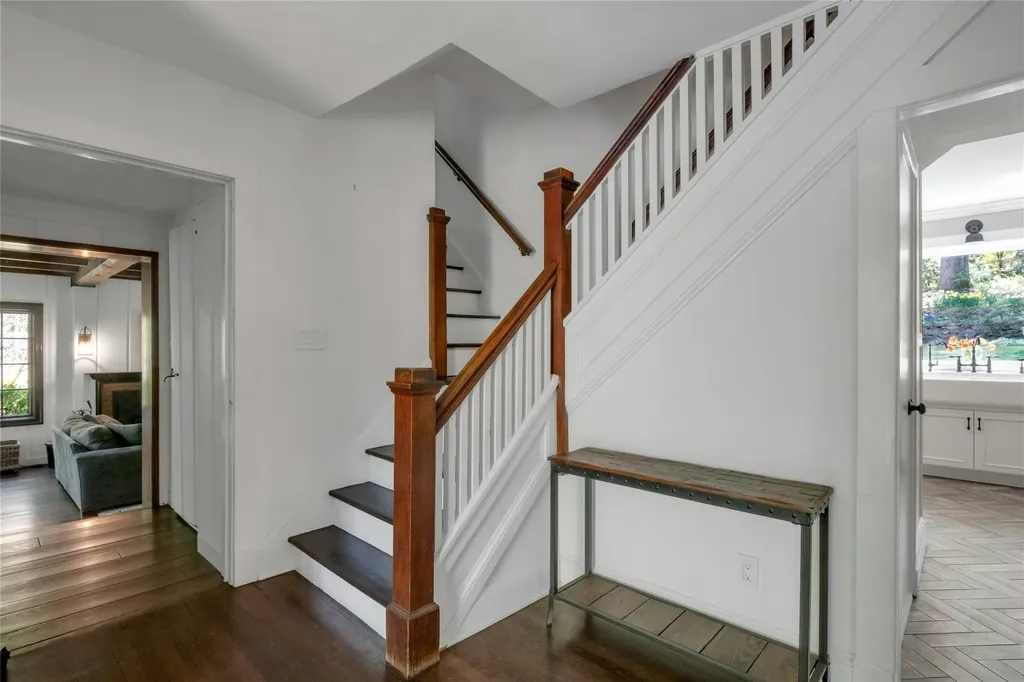 68 Spruce Lane S Chappaqua NY 10514