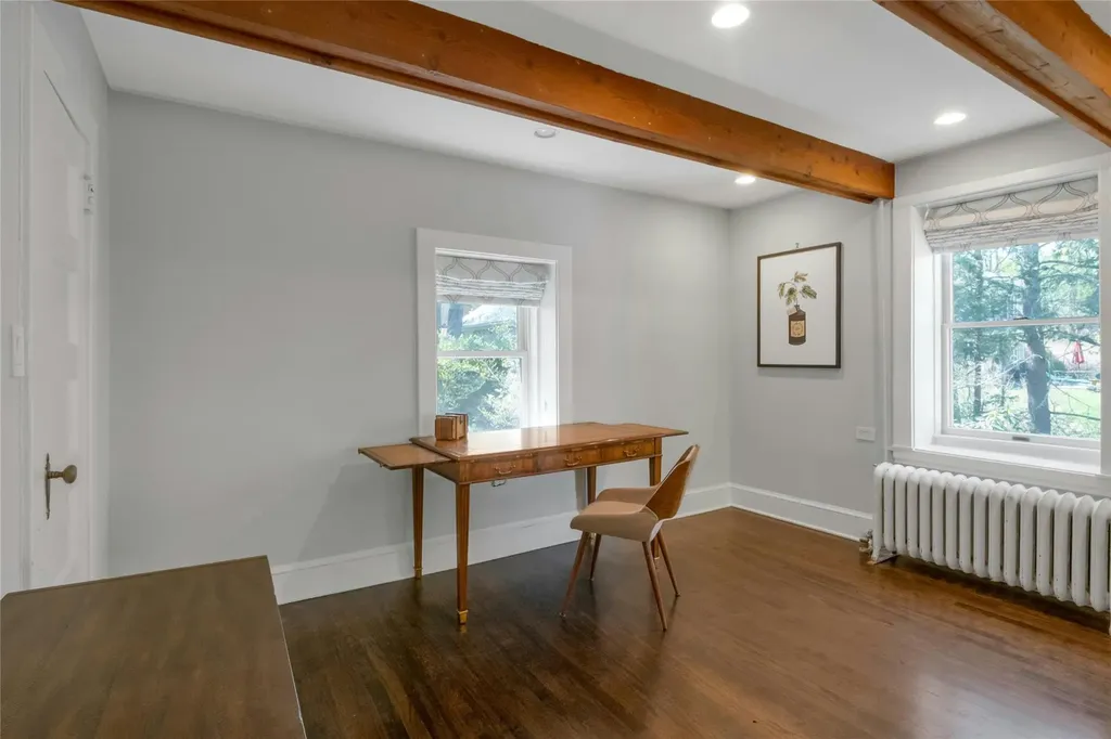 68 Spruce Lane S Chappaqua NY 10514