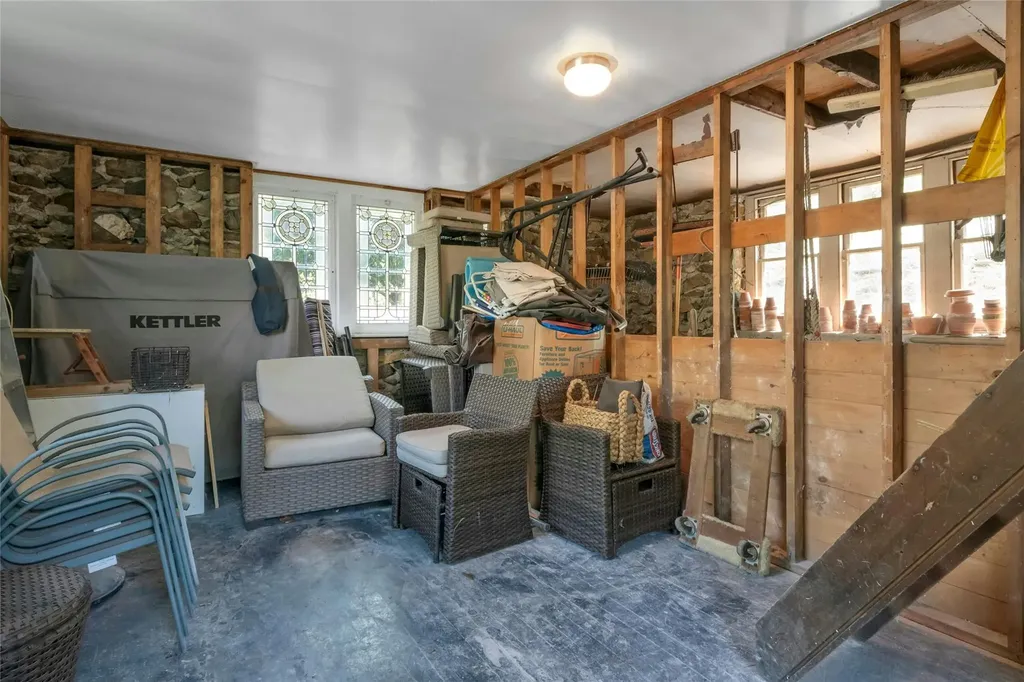 68 Spruce Lane S Chappaqua NY 10514