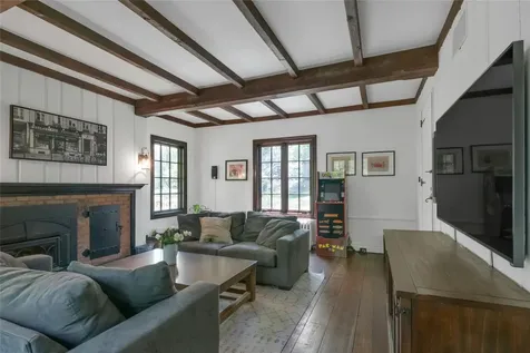 68 Spruce Lane S Chappaqua NY 10514