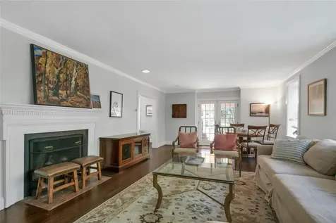 68 Spruce Lane S Chappaqua NY 10514