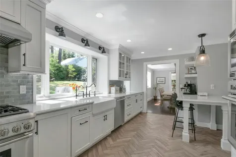 68 Spruce Lane S Chappaqua NY 10514