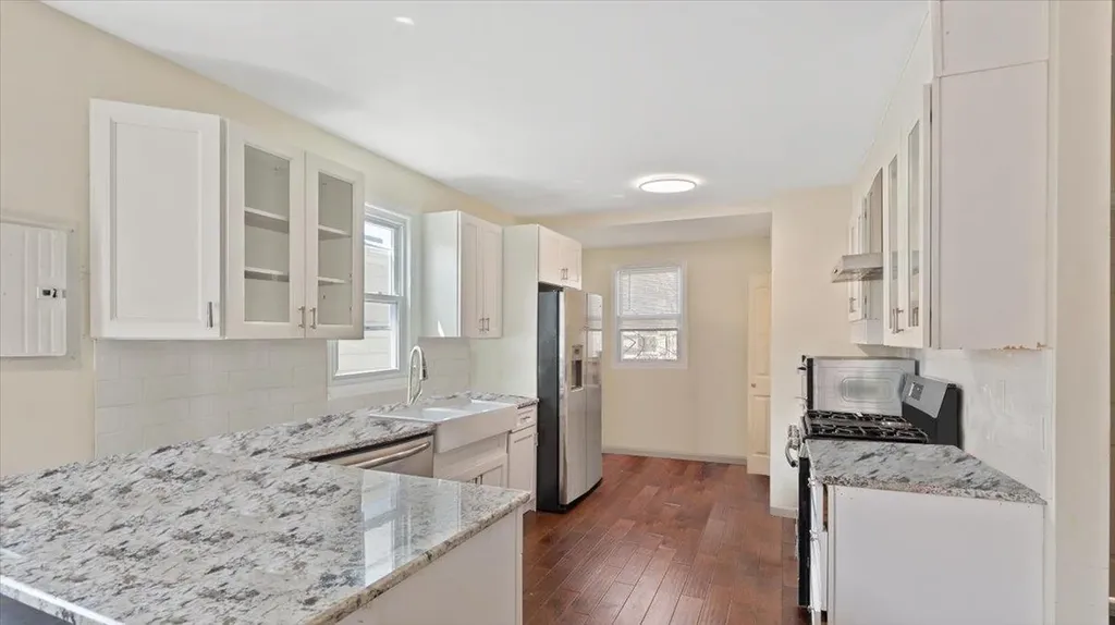 3169 Fairmount Avenue Bronx NY 10465