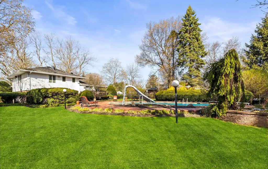 39 Maridon Lane Commack NY 11725