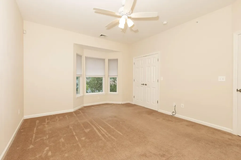 2 Grace Lane Lindenhurst NY 11757
