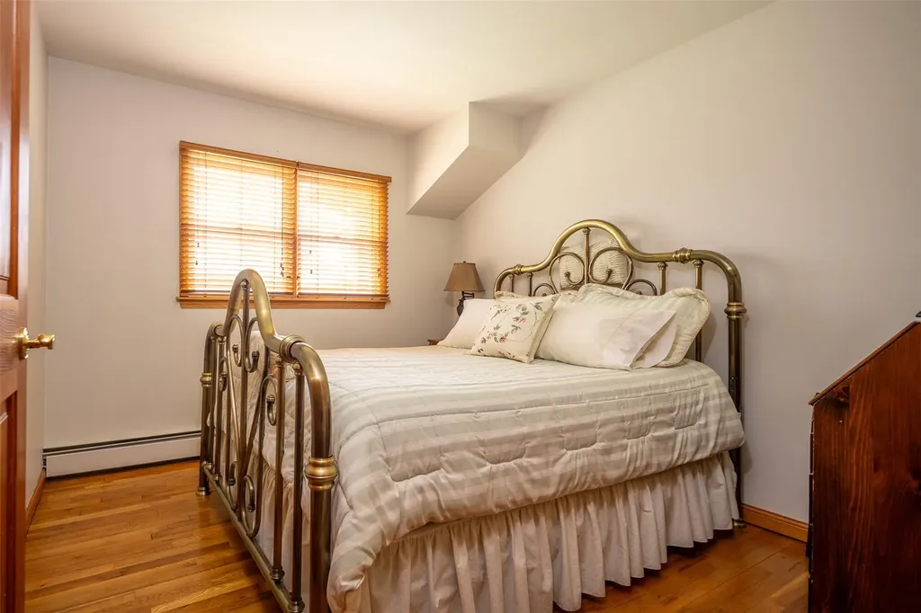 363 Hewlett Avenue East Patchogue NY 11772