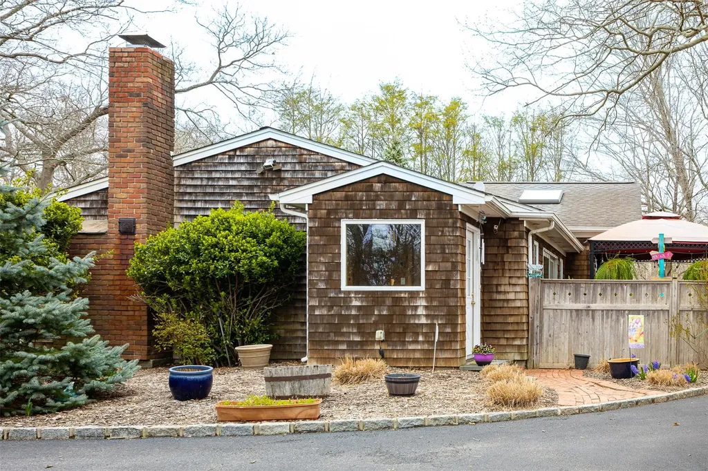 363 Hewlett Avenue East Patchogue NY 11772