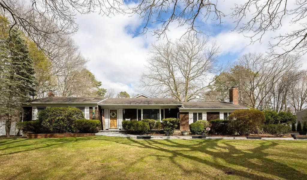 363 Hewlett Avenue East Patchogue NY 11772