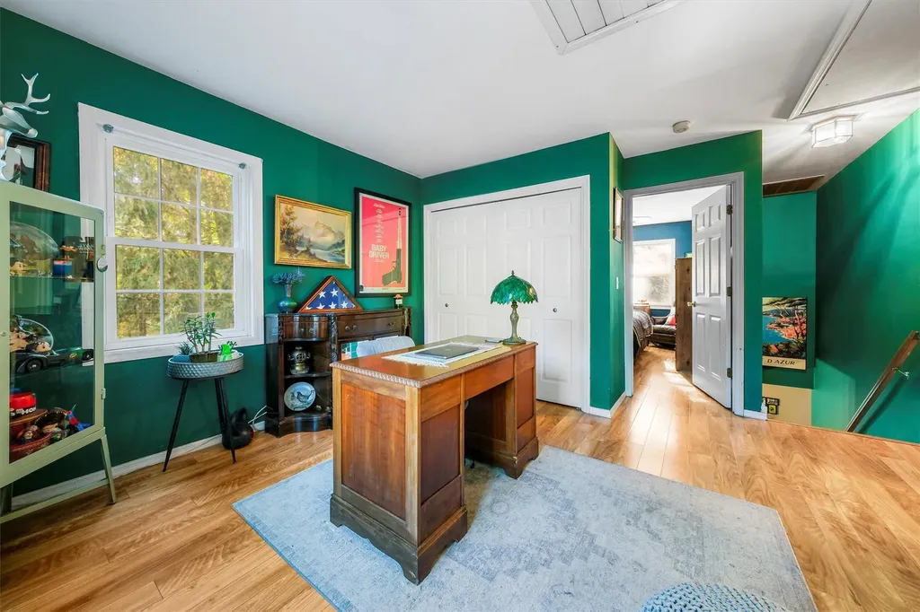 8 Windsor Court Poughkeepsie NY 12601