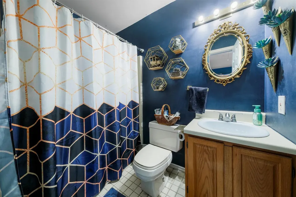 8 Windsor Court Poughkeepsie NY 12601