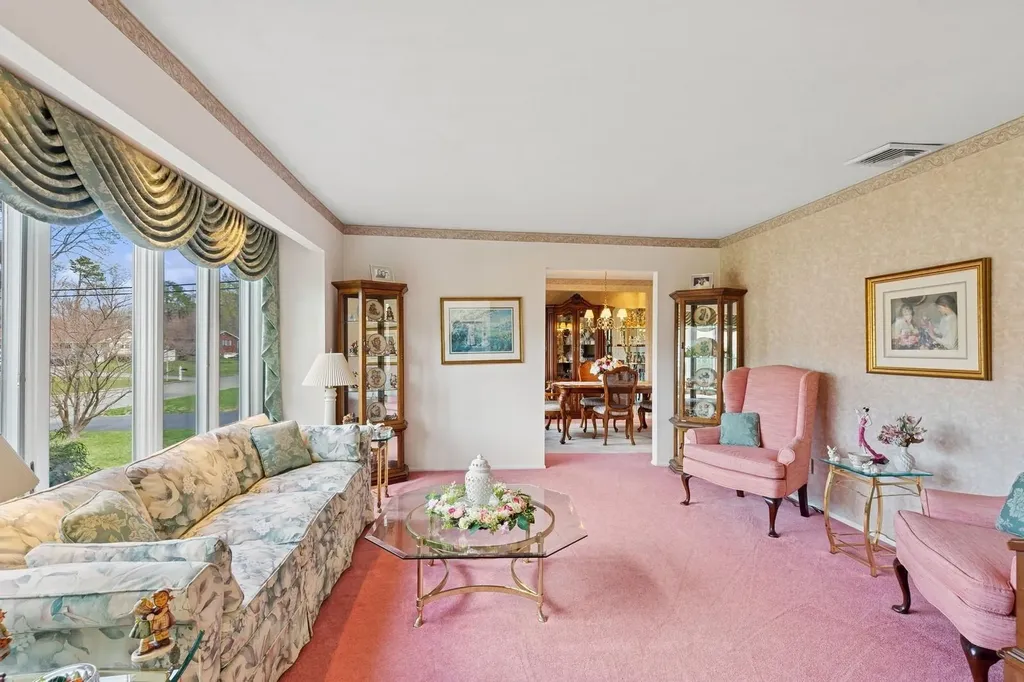 16 Prince Charming Road Nesconset NY 11767