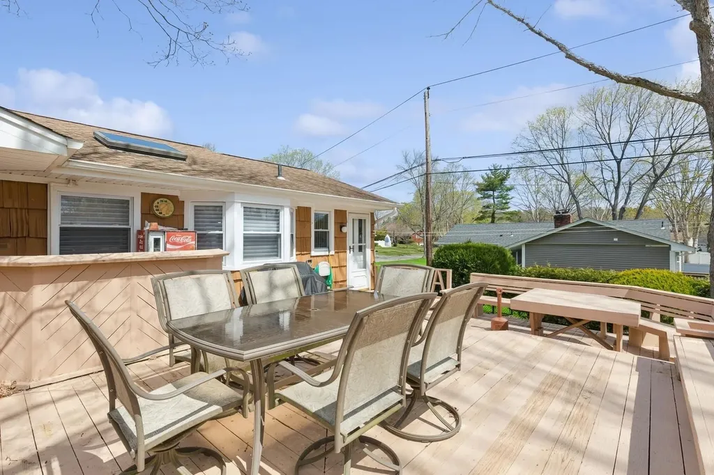 16 Prince Charming Road Nesconset NY 11767