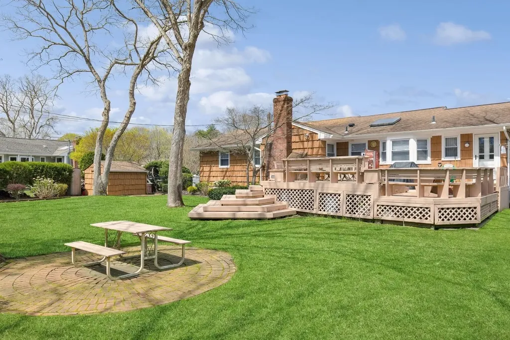 16 Prince Charming Road Nesconset NY 11767