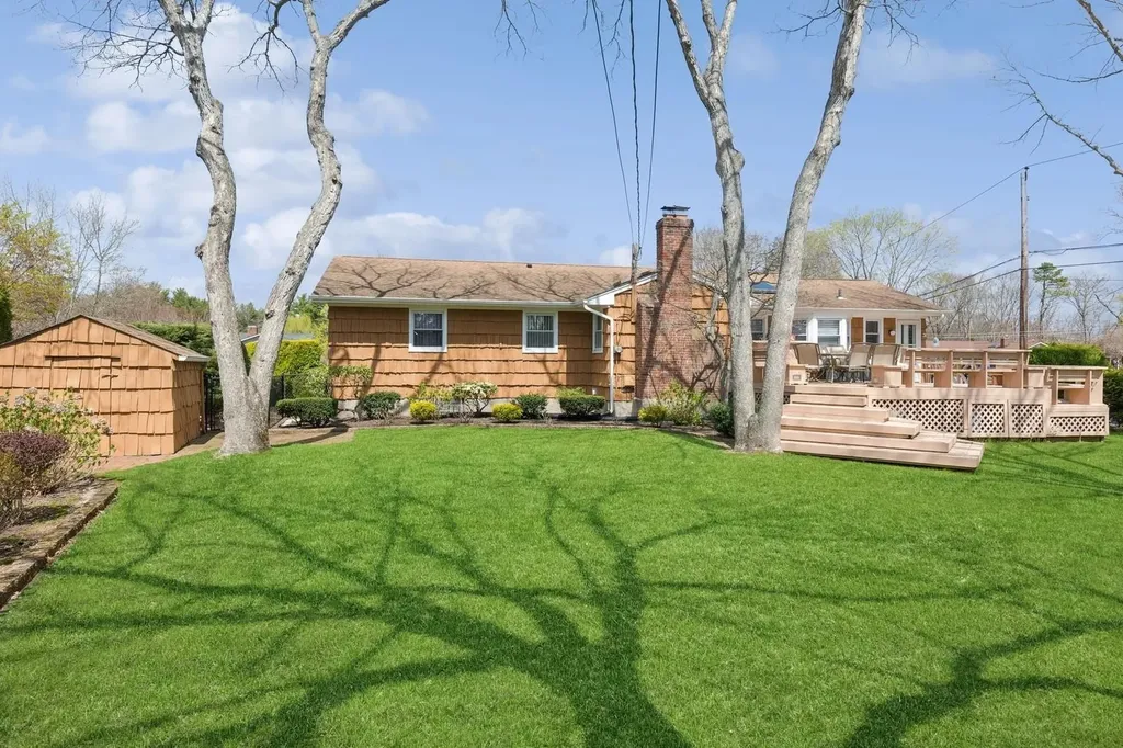 16 Prince Charming Road Nesconset NY 11767
