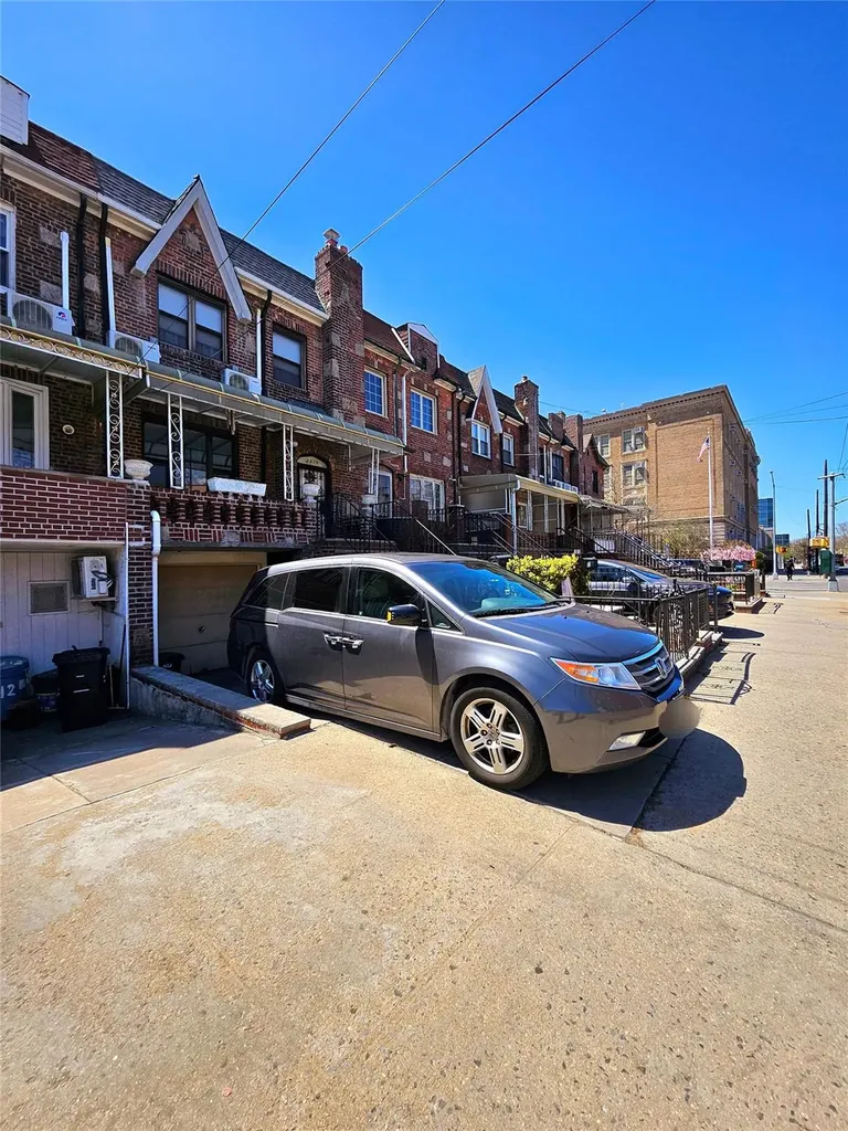 2310 60th Street Brooklyn NY 11204